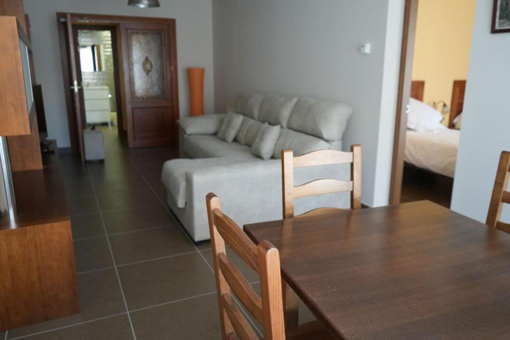 Apartamentos Turisticos Empecinado Roa Exterior foto
